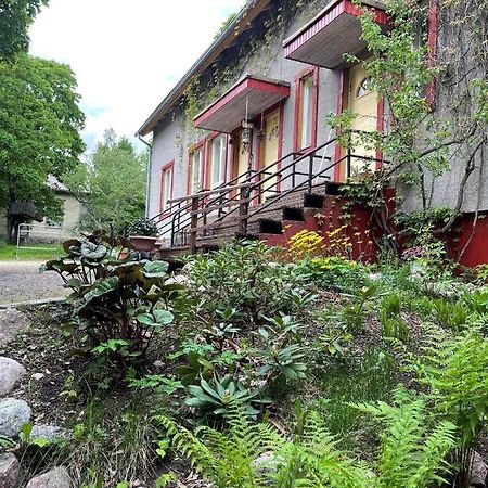 Koulumaeki Hostel Karkola Exterior photo