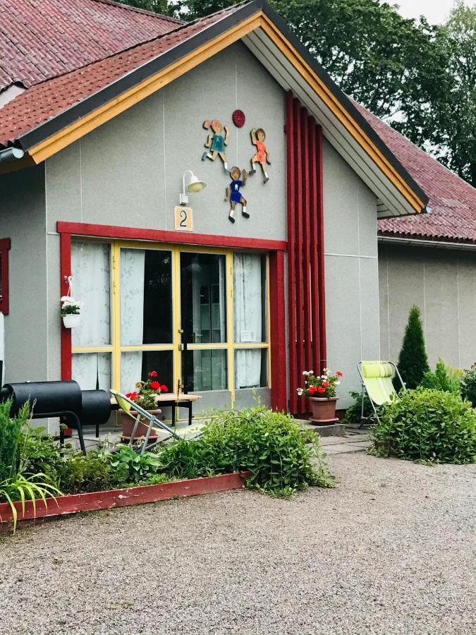 Koulumaeki Hostel Karkola Exterior photo
